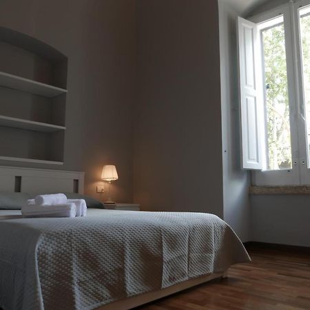 Suite 261 - Intero Appartamento Nel Centro Di Μπάρι Εξωτερικό φωτογραφία