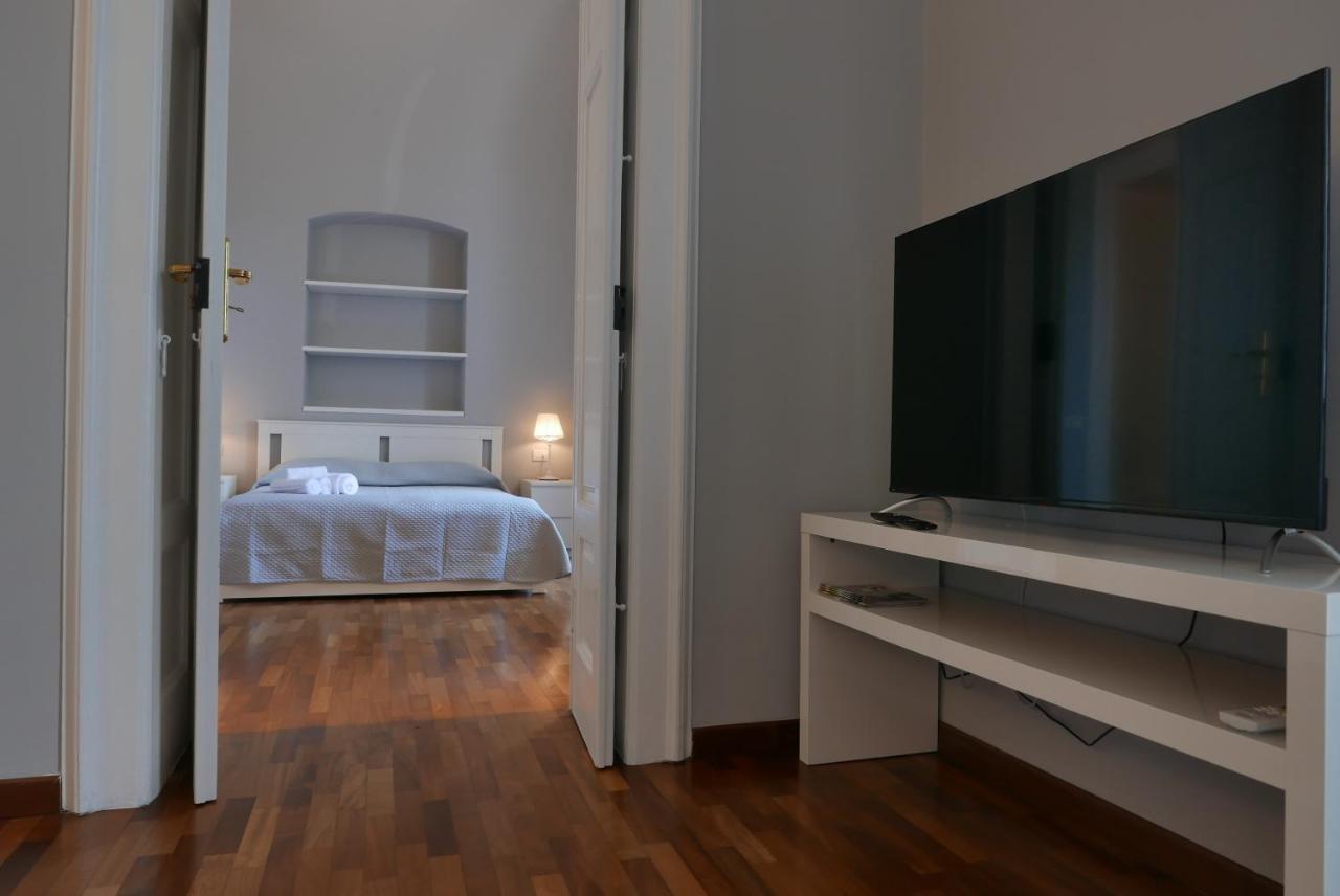 Suite 261 - Intero Appartamento Nel Centro Di Μπάρι Εξωτερικό φωτογραφία