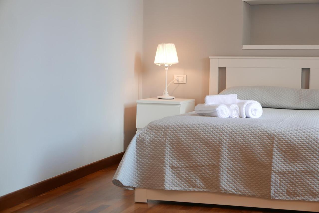 Suite 261 - Intero Appartamento Nel Centro Di Μπάρι Εξωτερικό φωτογραφία