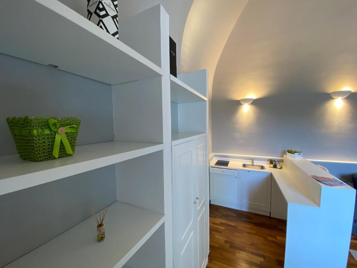 Suite 261 - Intero Appartamento Nel Centro Di Μπάρι Εξωτερικό φωτογραφία