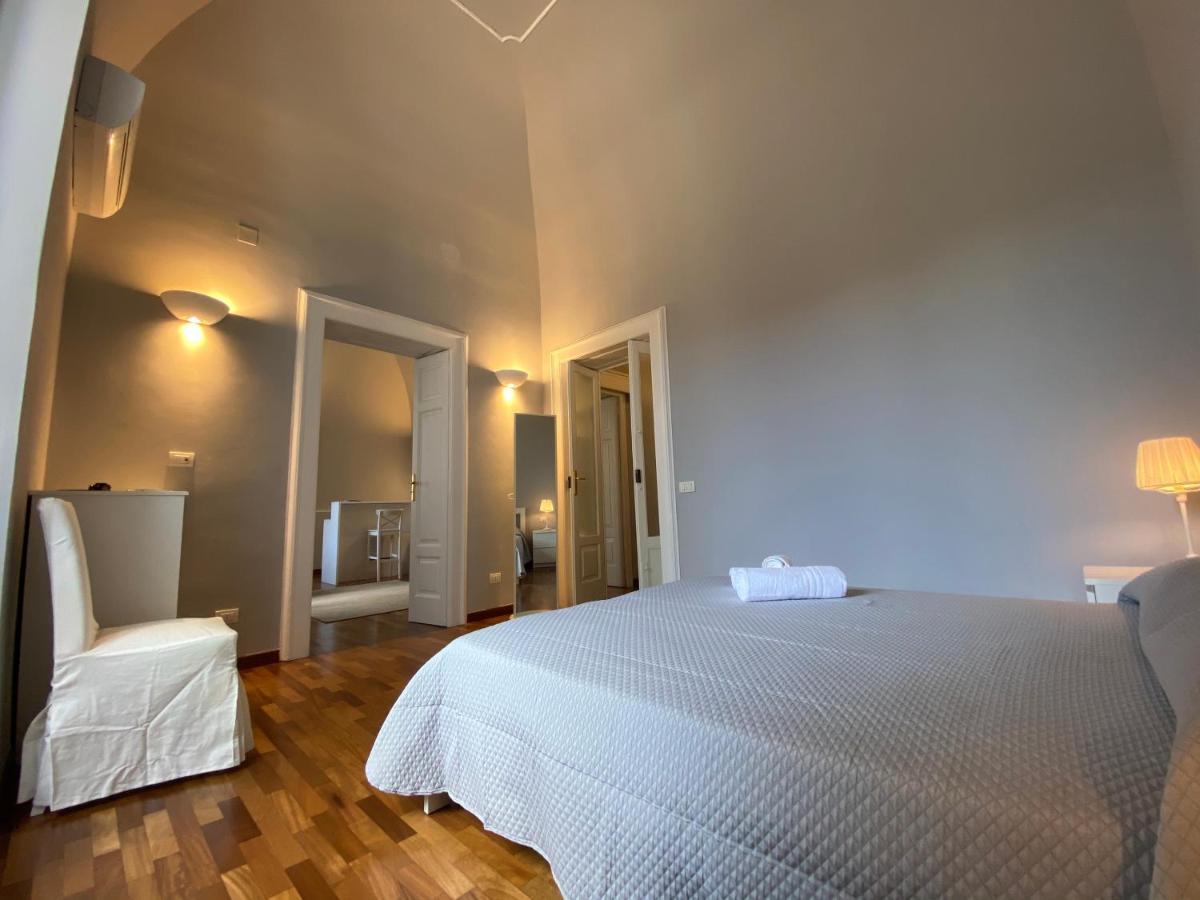 Suite 261 - Intero Appartamento Nel Centro Di Μπάρι Εξωτερικό φωτογραφία
